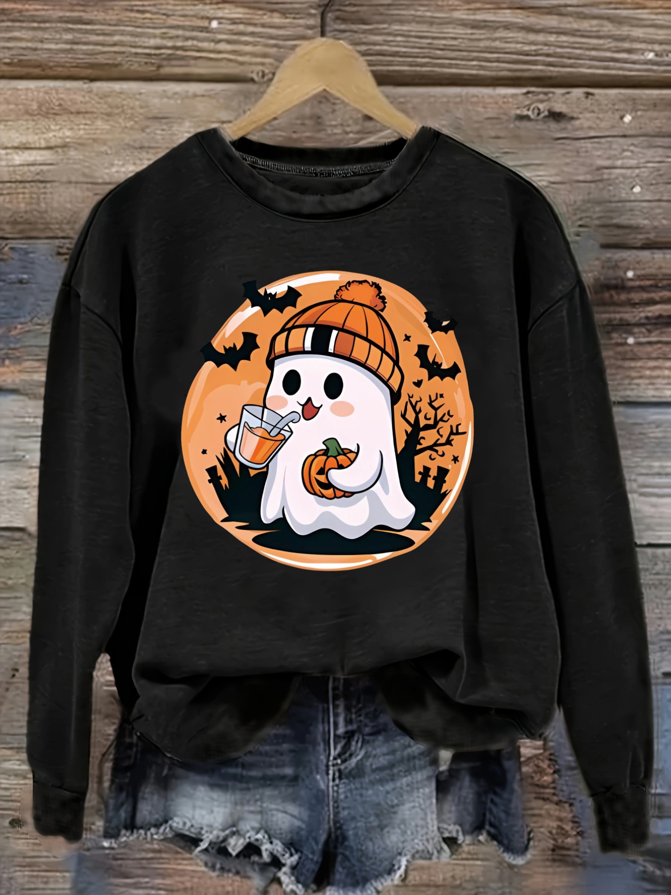 Winter Clothing Usa - เสื้อยืดแขนยาวคอกลมลำลองสำหรับผู้หญิง ลายผีน่ารักถือแก้วน้ำฟักทอง เสื้อผ้าผู้หญิงคอกลม ซักเครื่องได้ ยืดหยุ่นเล็กน้อย ทรงหลวม